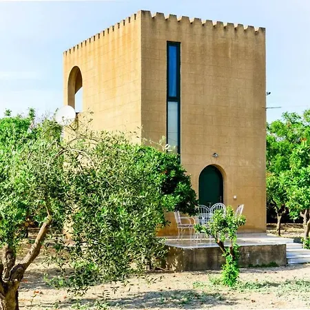 Villa The Tower With The Orange Tree Garden à Ialysos  Extérieur photo