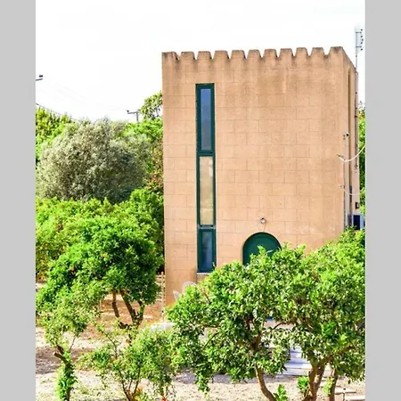 Villa The Tower With The Orange Tree Garden à Ialysos  Extérieur photo